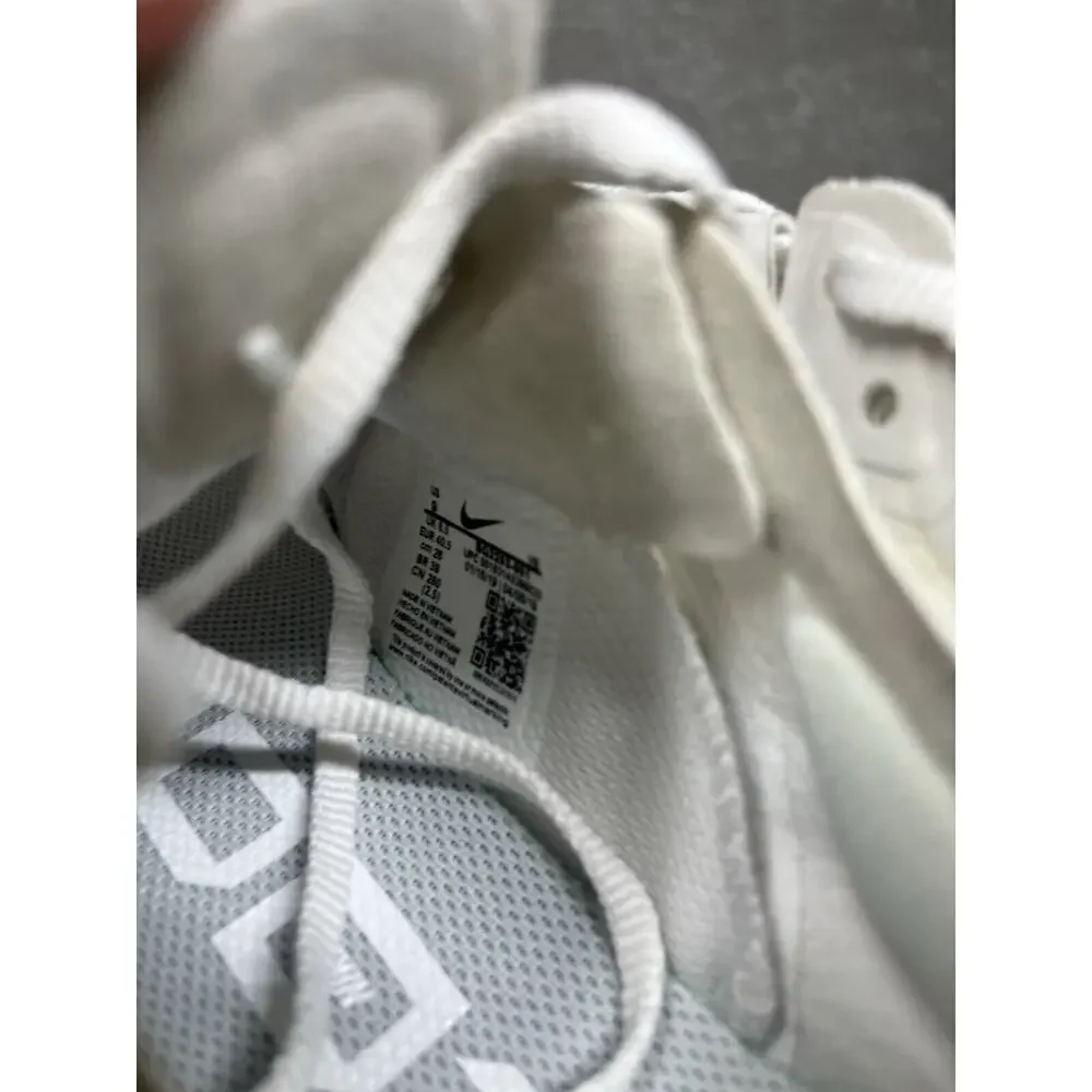 Nike Womens Zoom Gravity BQ3203-001 Ivory Running Shoes Sneakers Size 9